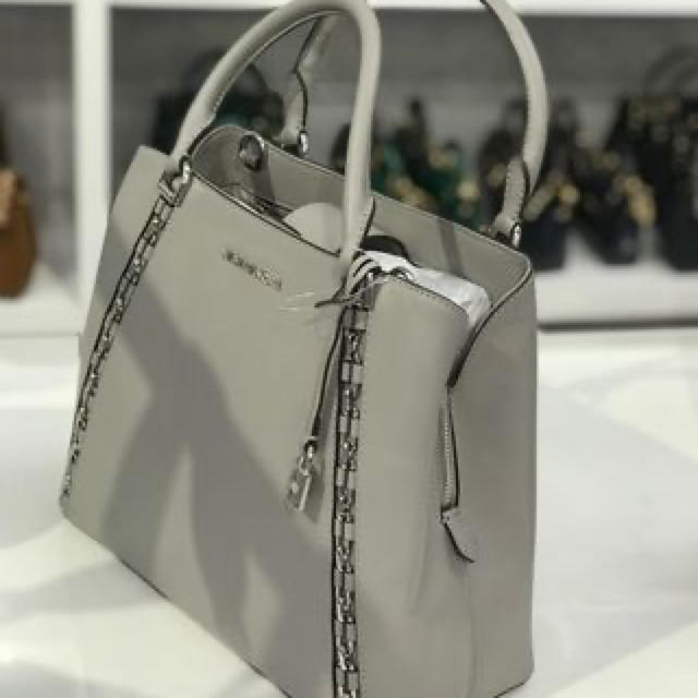 Michael Kors(マイケルコース)のMICHAEL CORS 期間限定値下げ☆ レディースのバッグ(ハンドバッグ)の商品写真