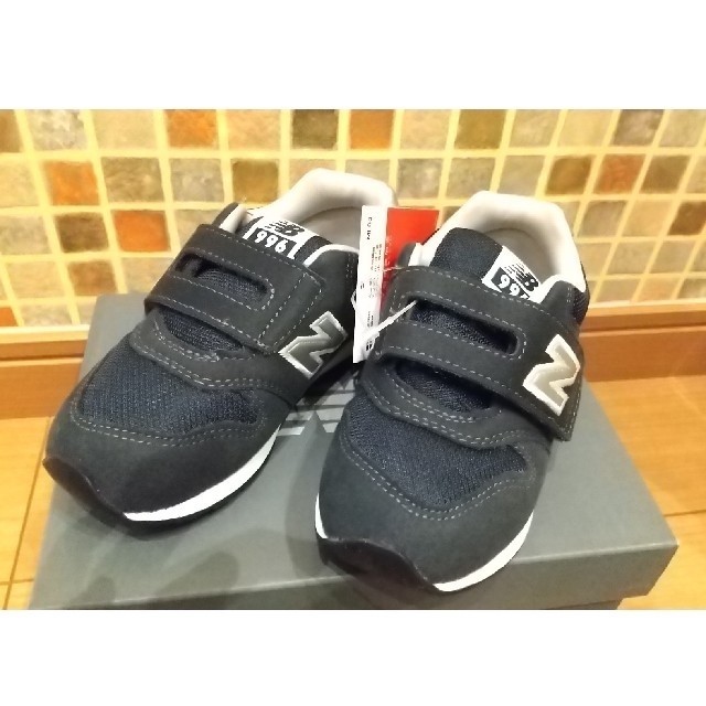 New Balance(ニューバランス)の値下げ‼️新品★new balance キッズスニーカー 15.5cm キッズ/ベビー/マタニティのキッズ靴/シューズ(15cm~)(スニーカー)の商品写真