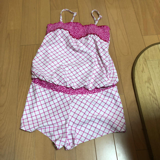 NICE CLAUP(ナイスクラップ)のNICE CLAUP 水着　新品タグ付き　160 キッズ/ベビー/マタニティのキッズ服女の子用(90cm~)(水着)の商品写真