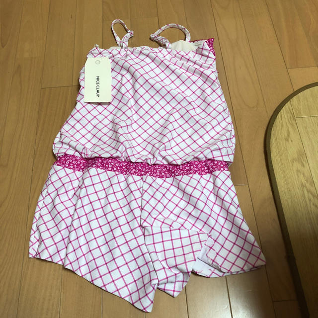 NICE CLAUP(ナイスクラップ)のNICE CLAUP 水着　新品タグ付き　160 キッズ/ベビー/マタニティのキッズ服女の子用(90cm~)(水着)の商品写真