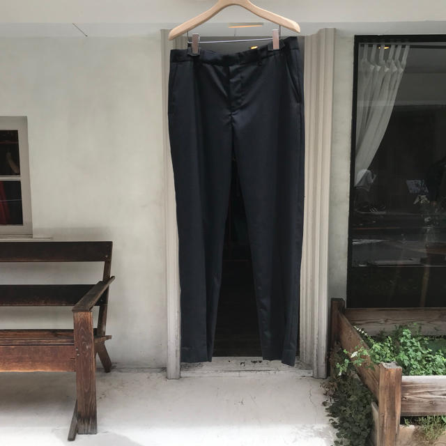 UNUSED(アンユーズド)の unused WOOL CASHMERE CENTER SLIT SLACKS メンズのパンツ(スラックス)の商品写真