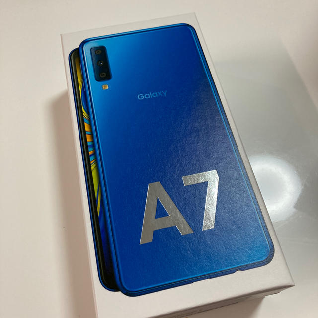 GALAXY A7 ブルー　SIMフリー約2400万画素バッテリー容量