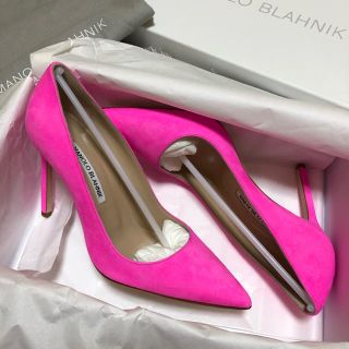 マノロブラニク(MANOLO BLAHNIK)の新品未使用　定価10万　海外限定色(ハイヒール/パンプス)