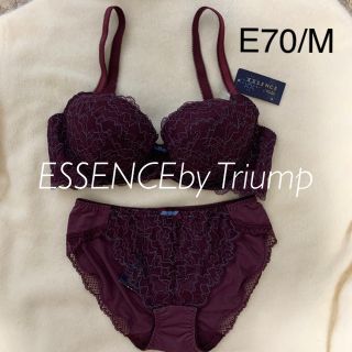 トリンプ(Triumph)の【wa♡bach様専用】★ESSENCE by Trimph E70(ブラ&ショーツセット)