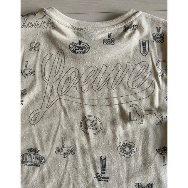 LOEWE(ロエベ)のロエベ　ロゴTシャツ　新品　S ドゥロワー  Drawer サンローラン レディースのトップス(Tシャツ(半袖/袖なし))の商品写真