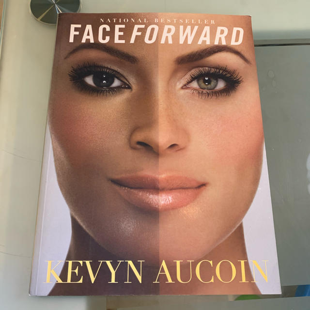 ケヴィンオークイン　『Face Forward 』 エンタメ/ホビーの本(洋書)の商品写真