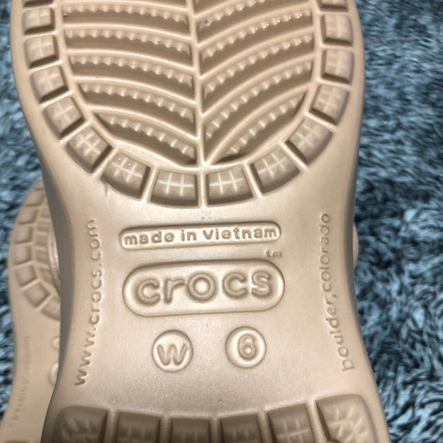 crocs(クロックス)のクロックス　サンダル　サイズ6 未使用 レディースの靴/シューズ(サンダル)の商品写真