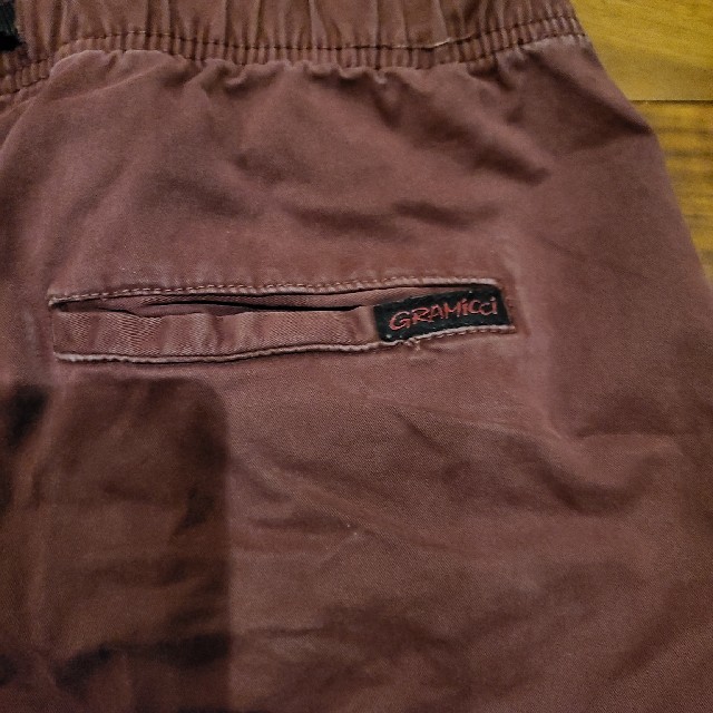 GRAMICCI(グラミチ)のグラミチgramicci ショートパンツMサイズ ハーフパンツバーガンディ メンズのパンツ(ショートパンツ)の商品写真