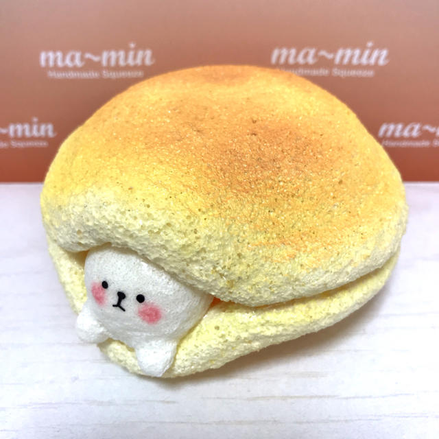 手作りスクイーズ ふんわりパンケーキサンド ハンドメイドのぬいぐるみ/人形(その他)の商品写真