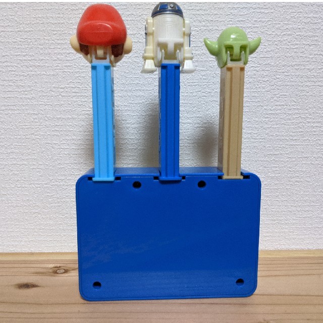 PEZ　ペッツ　カレンダーのみ エンタメ/ホビーのおもちゃ/ぬいぐるみ(キャラクターグッズ)の商品写真