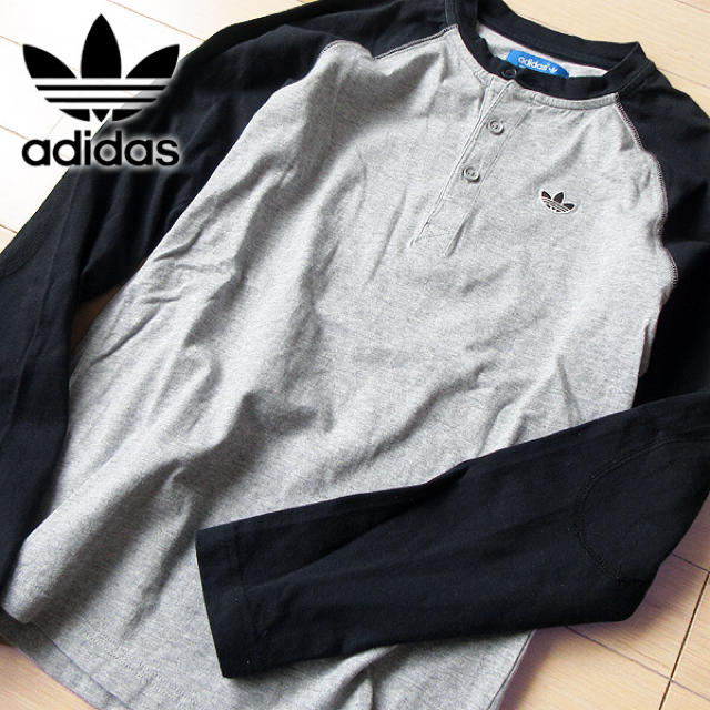 adidas(アディダス)の超美品 XS アディダスオリジナルス メンズ 長袖カットソー グレー メンズのトップス(Tシャツ/カットソー(七分/長袖))の商品写真