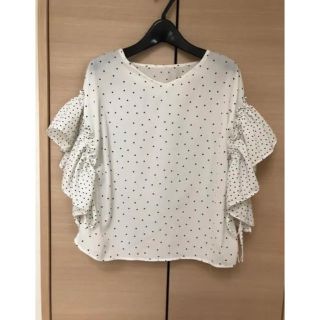 オリーブデオリーブ(OLIVEdesOLIVE)の【極美品】olive des olive フリル袖 ドット柄ブラウス(シャツ/ブラウス(半袖/袖なし))