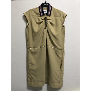 カルヴェン(CARVEN)の値下げしました！CARVEN 襟付きフレンチスリーブワンピース　新品タグ付き(ひざ丈ワンピース)