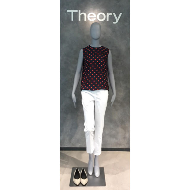 theory(セオリー)のTheory 19aw ドット柄ノースリーブブラウス レディースのトップス(シャツ/ブラウス(半袖/袖なし))の商品写真