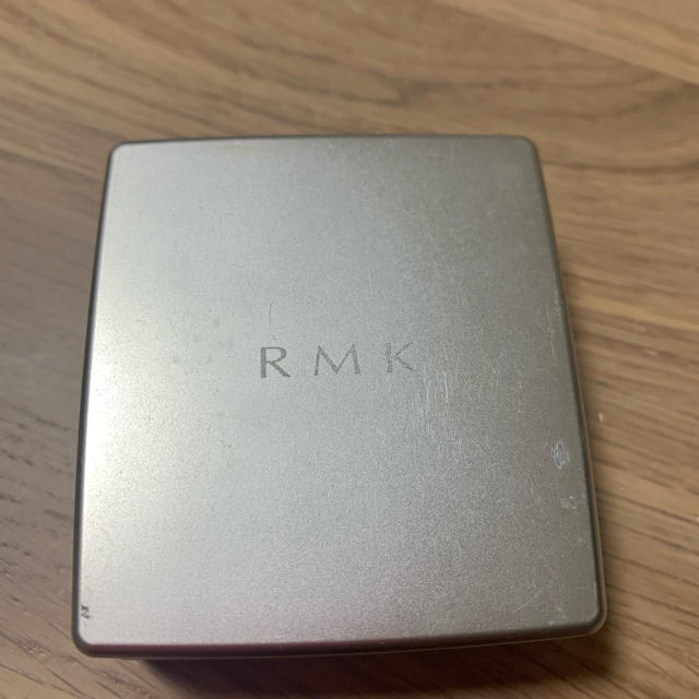 RMK(アールエムケー)のRMK プレストパウダー N 01 コスメ/美容のベースメイク/化粧品(フェイスパウダー)の商品写真