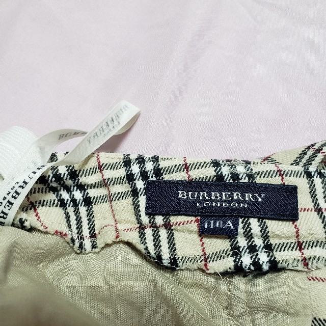 BURBERRY(バーバリー)のバーバリー　パンツ キッズ/ベビー/マタニティのキッズ服女の子用(90cm~)(パンツ/スパッツ)の商品写真