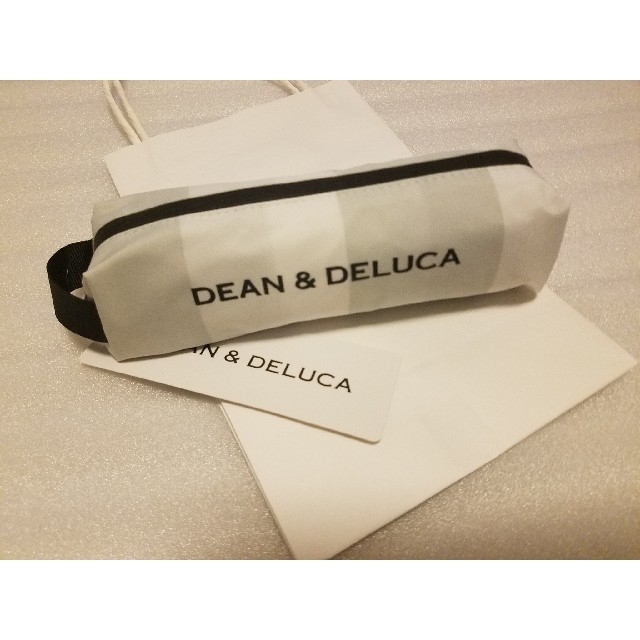 DEAN & DELUCA(ディーンアンドデルーカ)の【晴雨兼用】 DEAN&DELUCA 折り畳み傘 レターパックプラス発送 ② レディースのファッション小物(傘)の商品写真