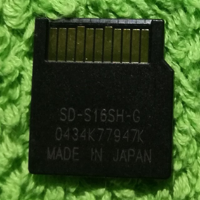 東芝(トウシバ)のミニSDカード【16MB】TOSHIBA スマホ/家電/カメラのPC/タブレット(PC周辺機器)の商品写真
