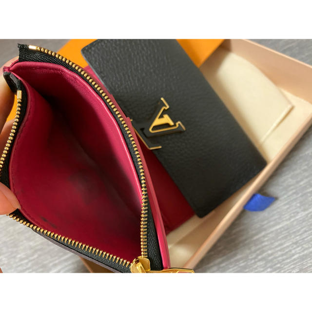 LOUIS VUITTON(ルイヴィトン)のヴィトン　お財布　カプシーヌ レディースのファッション小物(財布)の商品写真
