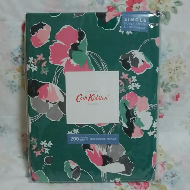 Cath Kidston(キャスキッドソン)のキャスキッドソン　シングル掛け布団カバー&枕カバー インテリア/住まい/日用品の寝具(シーツ/カバー)の商品写真