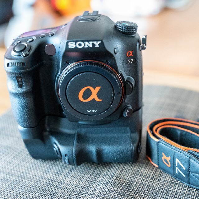 ジャンク) SONY α77 部品取り等に ジャンク) SONY α77 部品取り等に