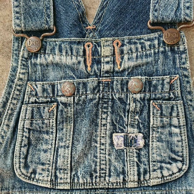 DENIM DUNGAREE(デニムダンガリー)のデニム＆ダンガリー ジャンバースカート 110 オーバーオール キッズ/ベビー/マタニティのキッズ服女の子用(90cm~)(スカート)の商品写真