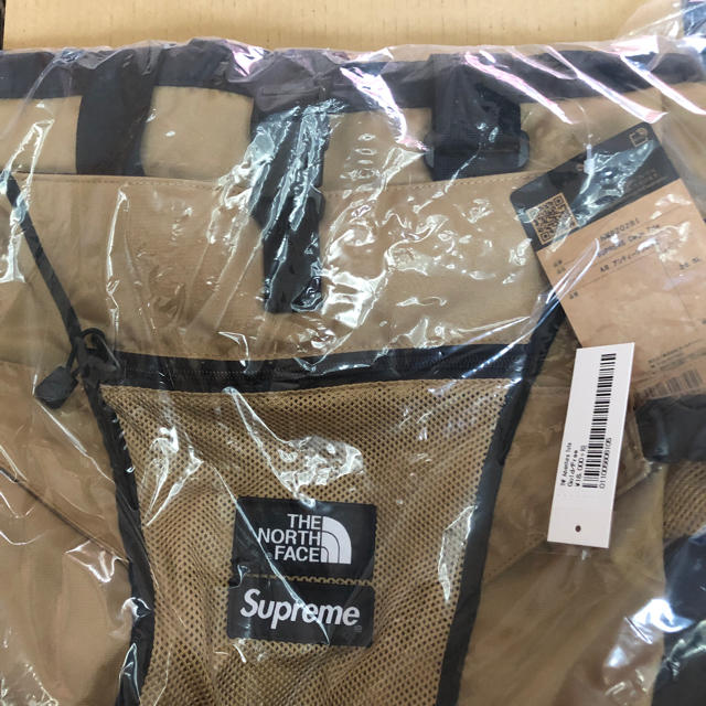 Supreme(シュプリーム)のSupreme north face adventure tote gold メンズのバッグ(トートバッグ)の商品写真