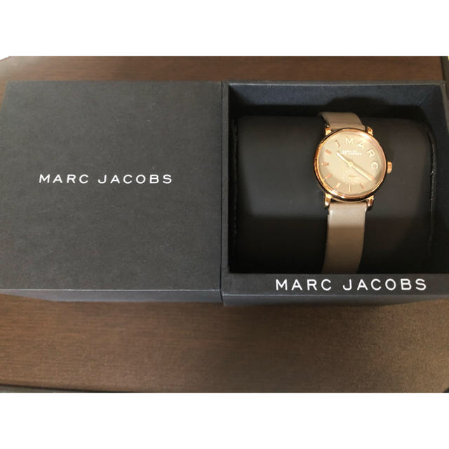 MARC BY MARC JACOBS(マークバイマークジェイコブス)のMARC JACOBS 時計 レディースのファッション小物(腕時計)の商品写真