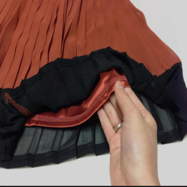THE EMPORIUM(ジエンポリアム)のプリーツスカート レディースのスカート(ひざ丈スカート)の商品写真