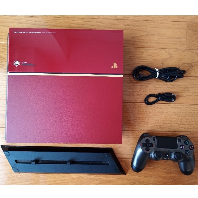 安価 ワタナベ PlayStation4 メタルギアソリッド限定版 PS4本体　CUH-1200A - 家庭用ゲーム機本体