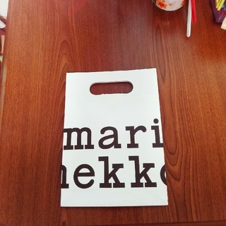 マリメッコ(marimekko)のmarimekko　紙袋(ショップ袋)