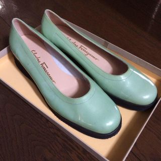 サルヴァトーレフェラガモ(Salvatore Ferragamo)のフェラガモ春パンプス(ハイヒール/パンプス)