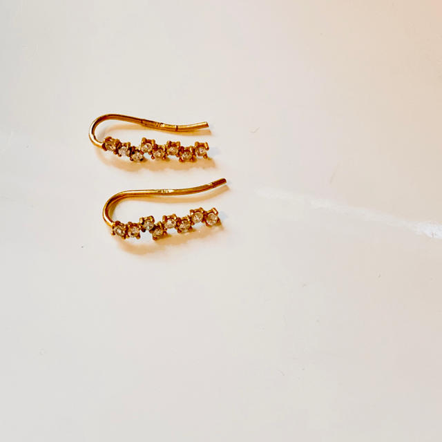 ZARA(ザラ)のZARA ピアス　ジルコニア付きダングルピアス レディースのアクセサリー(ピアス)の商品写真