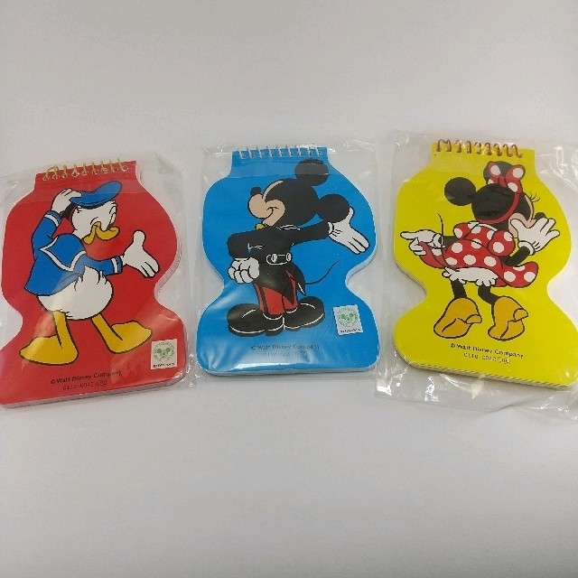 Disney(ディズニー)のメモ帳 インテリア/住まい/日用品の文房具(ノート/メモ帳/ふせん)の商品写真