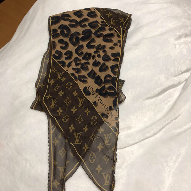 LOUIS VUITTON - ルイヴィトンスカーフの通販 by 牛ちゃん's shop