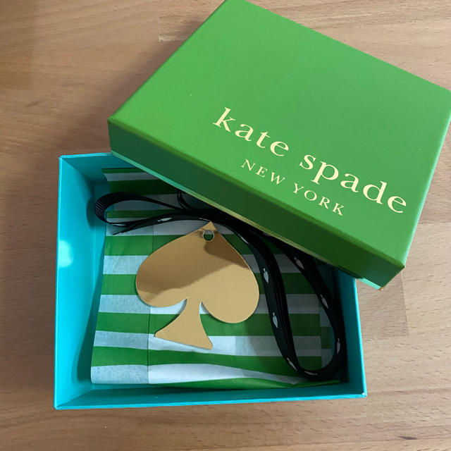 kate spade new york(ケイトスペードニューヨーク)のケイトスペード　箱　空き箱 レディースのファッション小物(財布)の商品写真