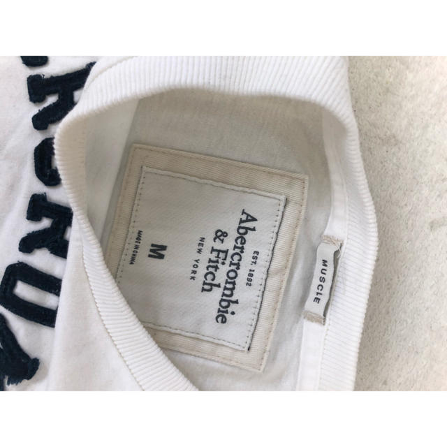 Abercrombie&Fitch(アバクロンビーアンドフィッチ)のABERCROMBIE&FITCH アバクロ　Tシャツ　Mサイズ　メンズ メンズのトップス(Tシャツ/カットソー(半袖/袖なし))の商品写真
