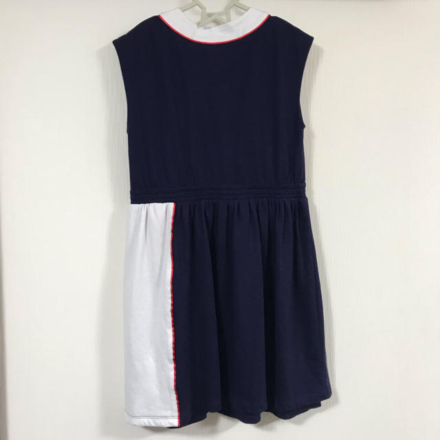 TOMMY HILFIGER(トミーヒルフィガー)のTOMMY HILFIGER 女児　ワンピース（150センチ） キッズ/ベビー/マタニティのキッズ服女の子用(90cm~)(ワンピース)の商品写真