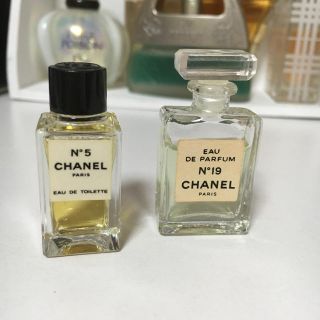 シャネル(CHANEL)の引っ越し前売り切り☆No.5　No.19(香水(女性用))