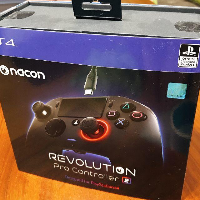 ゲームソフト/ゲーム機本体【nacon】REVOLUTION Pro Controller 2