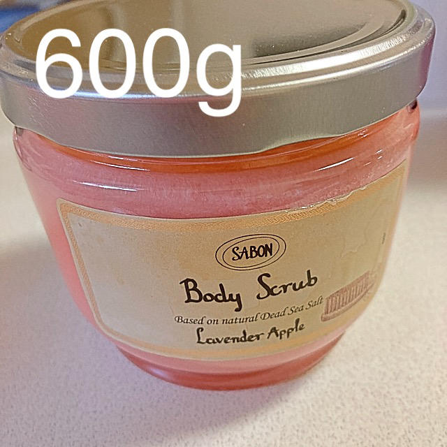 SABON(サボン)のサボン  SABON  ボディスクラブ  ラベンダーアップル  600g コスメ/美容のボディケア(ボディスクラブ)の商品写真