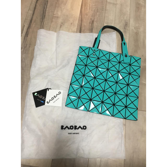 ISSEY MIYAKE(イッセイミヤケ)のBAOBAO バッグ レディースのバッグ(トートバッグ)の商品写真