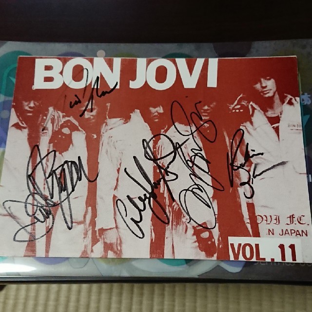 BON JOVI サイン エンタメ/ホビーのタレントグッズ(ミュージシャン)の商品写真