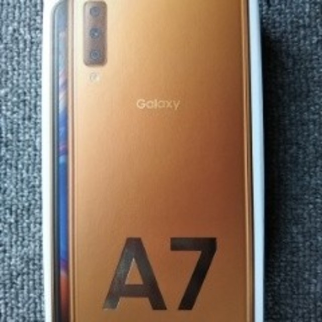 Galaxy(ギャラクシー)のGalaxyA7 本体  simフリー   楽天  Ymobile 確認済み スマホ/家電/カメラのスマートフォン/携帯電話(その他)の商品写真