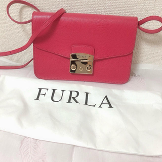 フルラ(Furla)の【値下げ】美品♡Furla フルラ ショルダーバッグ ピンク パーティ クラッチ(ショルダーバッグ)