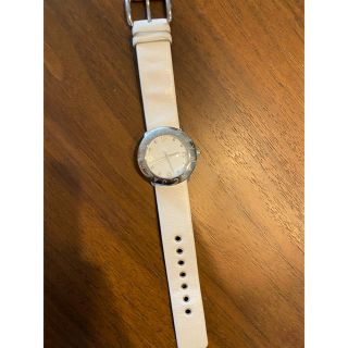 MARC BY MARC JACOBS(時計 ・ ホワイト/白色系)のフリマ MARC BY MARC JACOBS(時計 ・ ホワイト/白色系)のフリマ