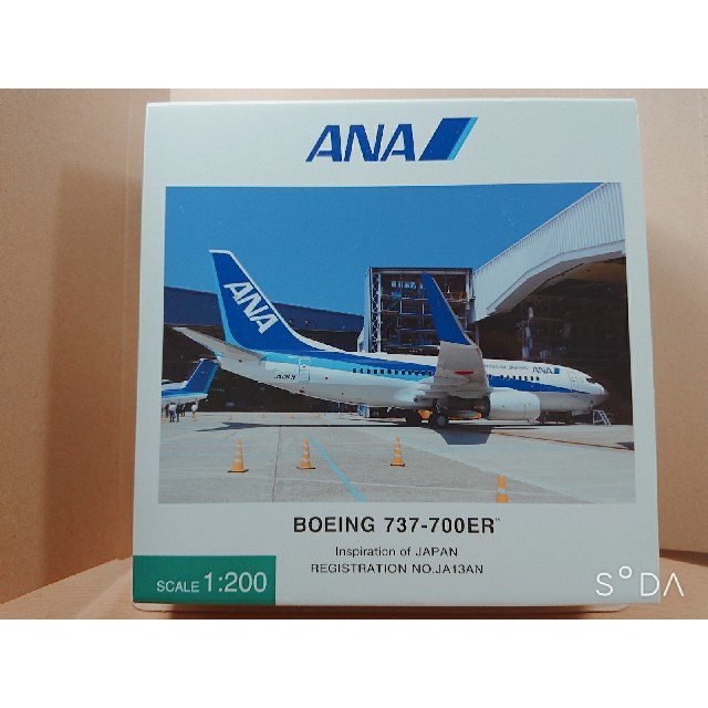 全日空商事 737-700ER ANA全日空  木製台座スタンド