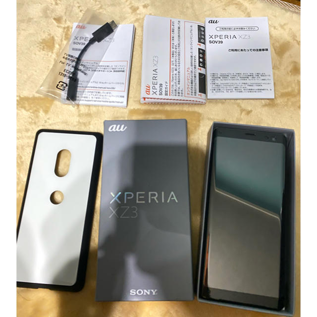 Xperia XZ3 Black 64 GB au