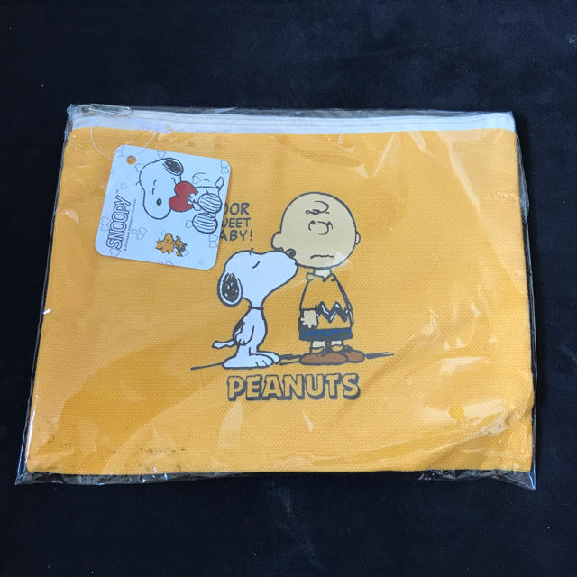 PEANUTS(ピーナッツ)のスヌーピー  ポーチ レディースのファッション小物(ポーチ)の商品写真