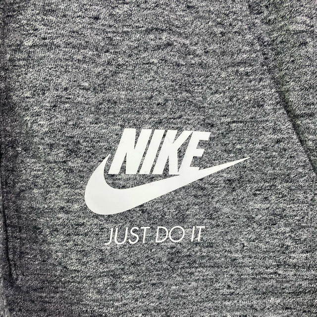 NIKE(ナイキ)の新品★期間限定SALE★Nike ナイキ スエット ショート パンツ S サイズ レディースのパンツ(ショートパンツ)の商品写真